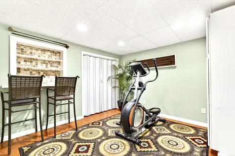 8 Sandstone Drive Nashua NH 03063