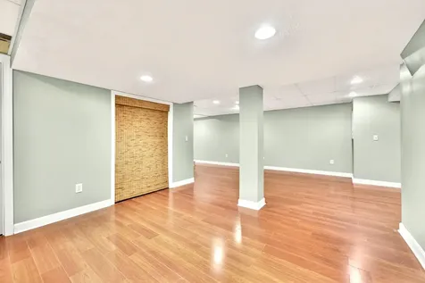 8 Sandstone Drive Nashua NH 03063
