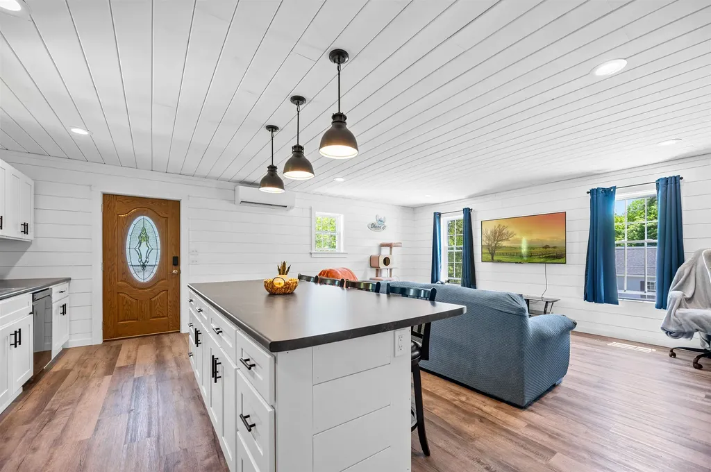 84 Pine Meadow Drive Hyde Park VT 05655