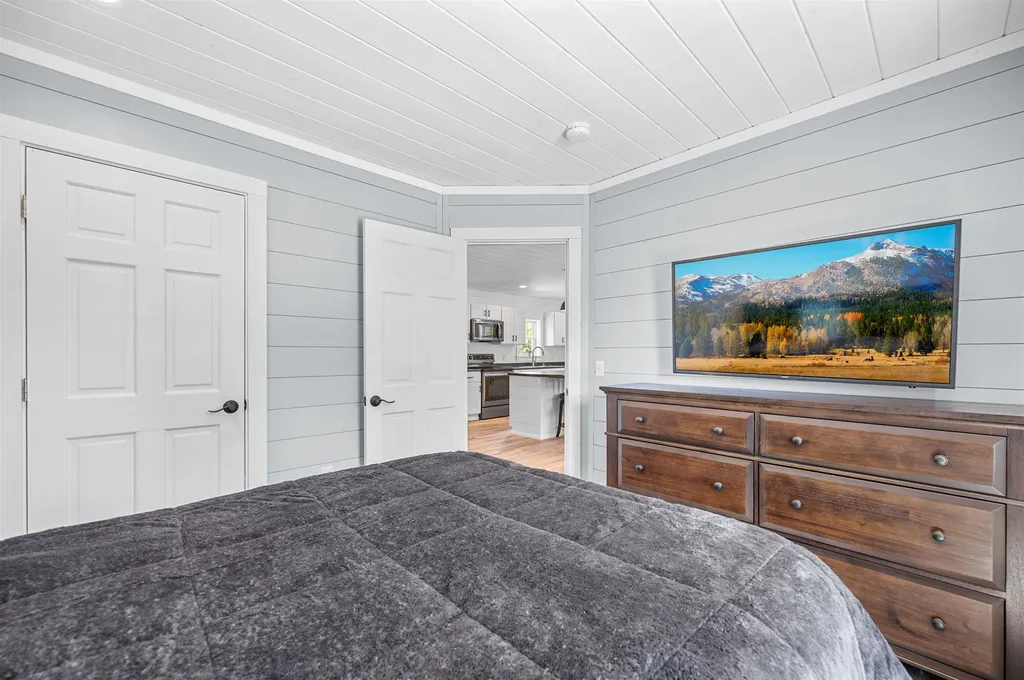 84 Pine Meadow Drive Hyde Park VT 05655
