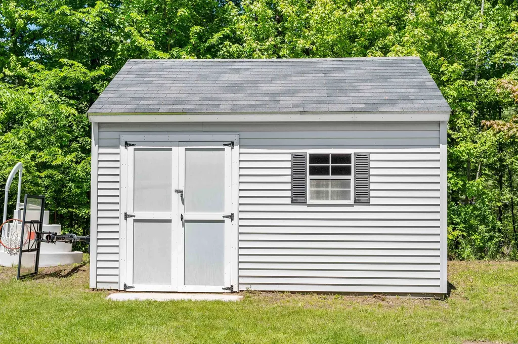 84 Pine Meadow Drive Hyde Park VT 05655