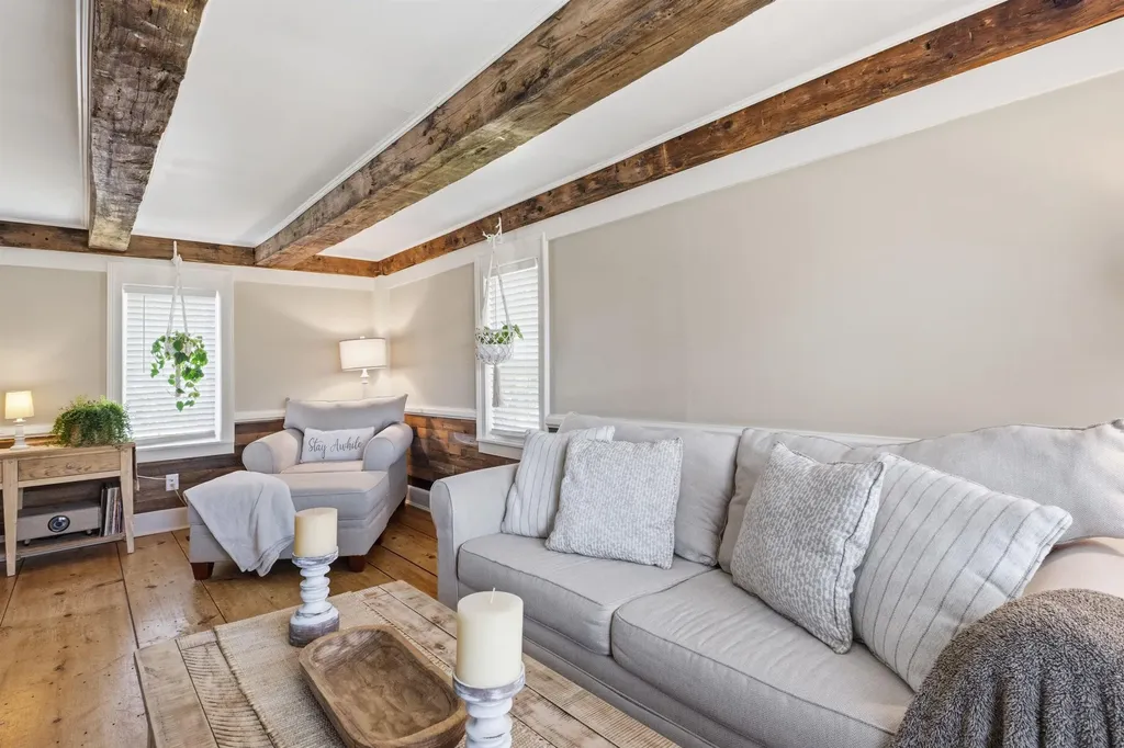 26 Sawyer Road Ossipee NH 03864
