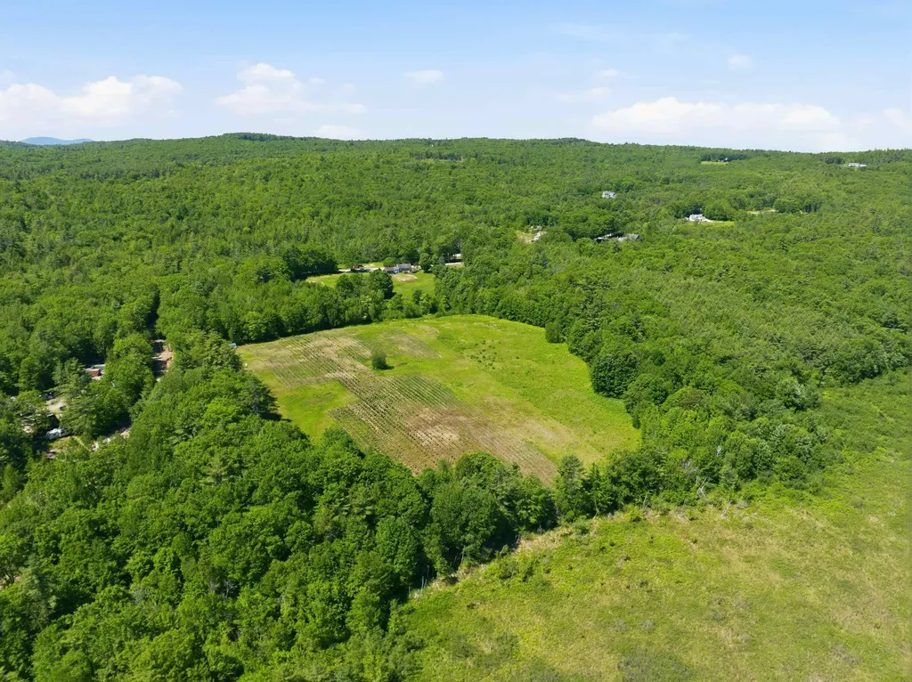 26 Sawyer Road Ossipee NH 03864