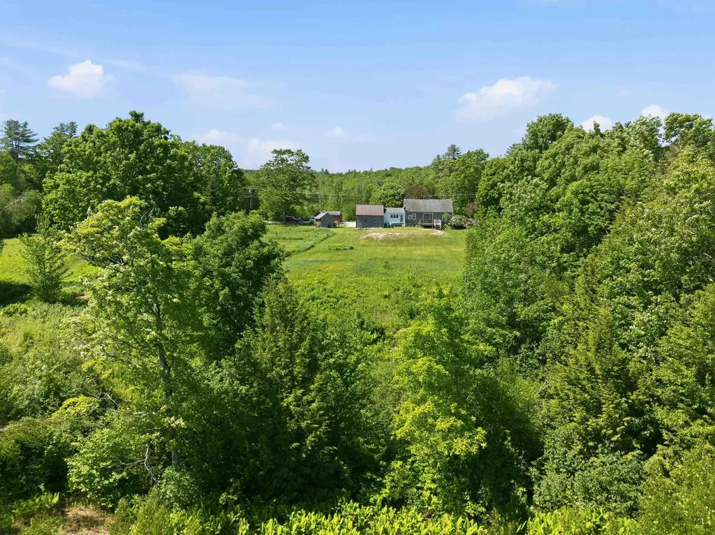 26 Sawyer Road Ossipee NH 03864