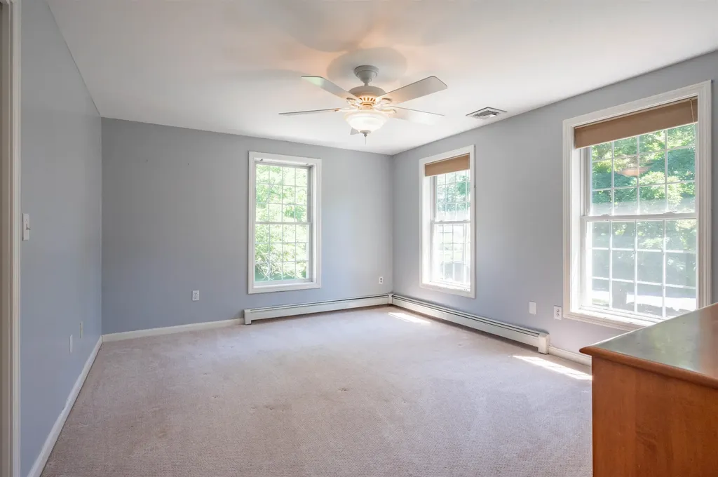 10 Golden Brook Road Windham NH 03087