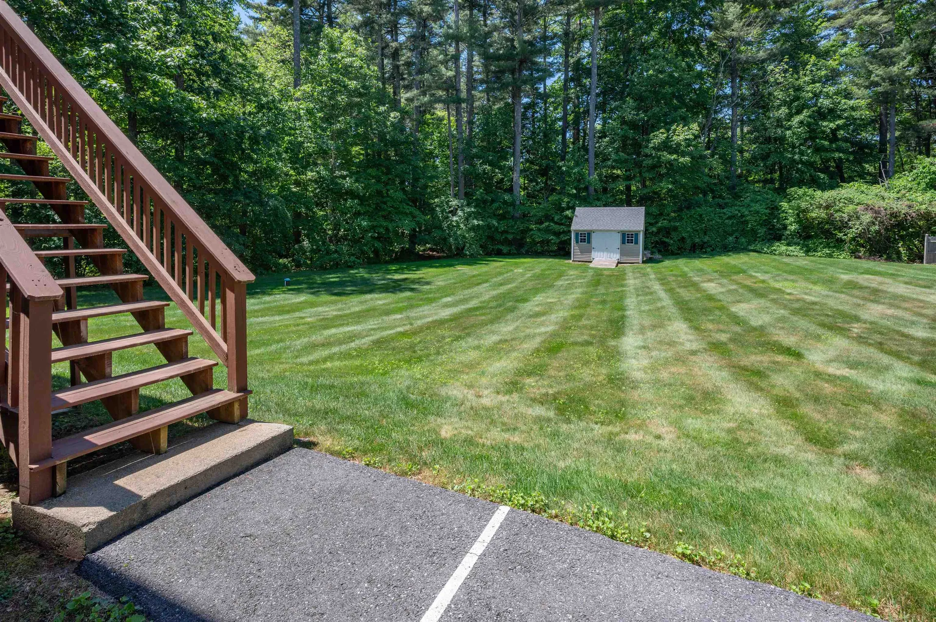 10 Golden Brook Road Windham NH 03087