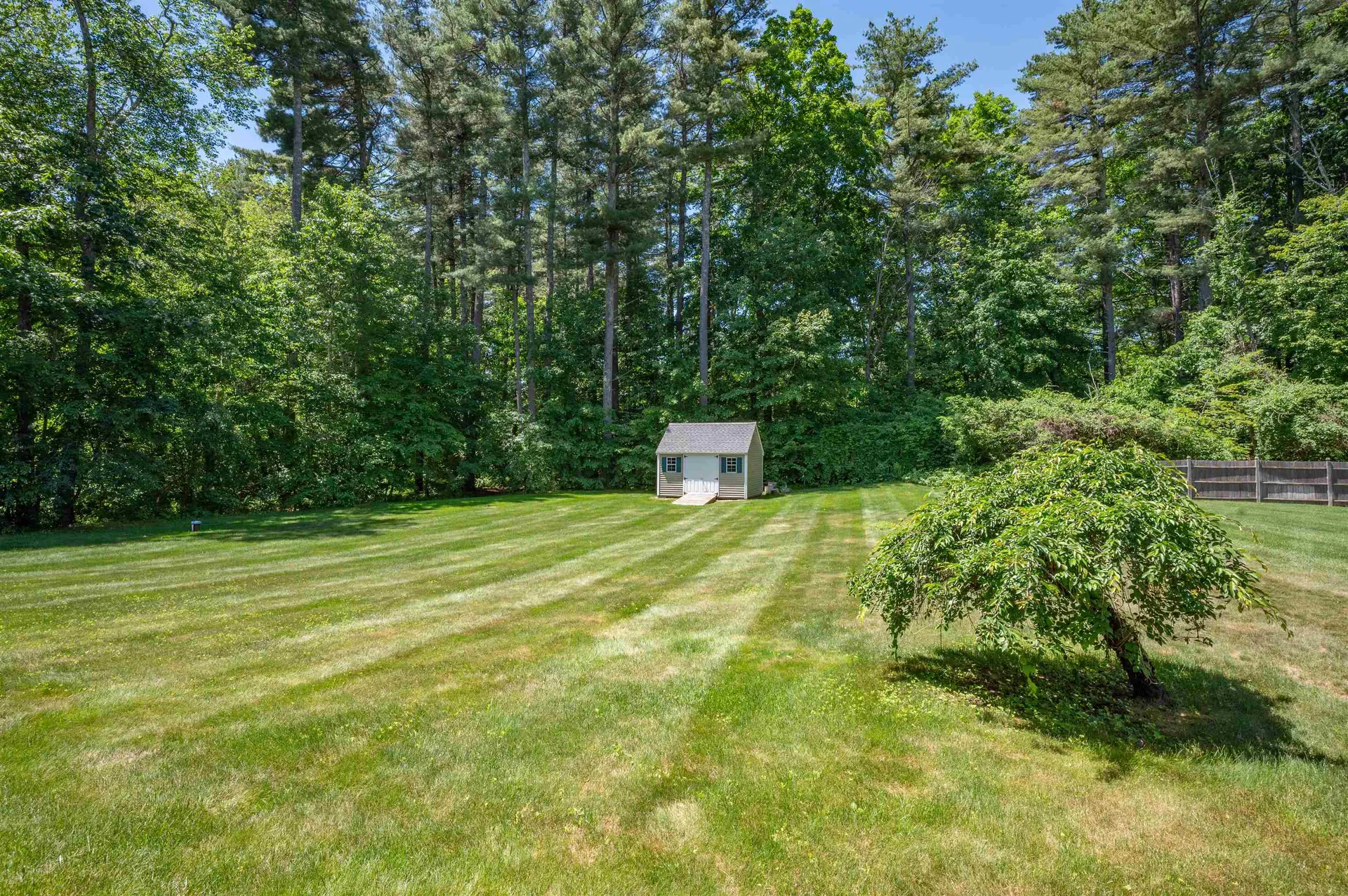 10 Golden Brook Road Windham NH 03087