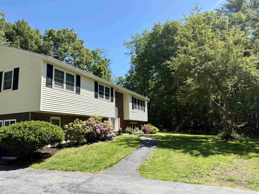 37 Pine Ridge Drive Candia NH 03034