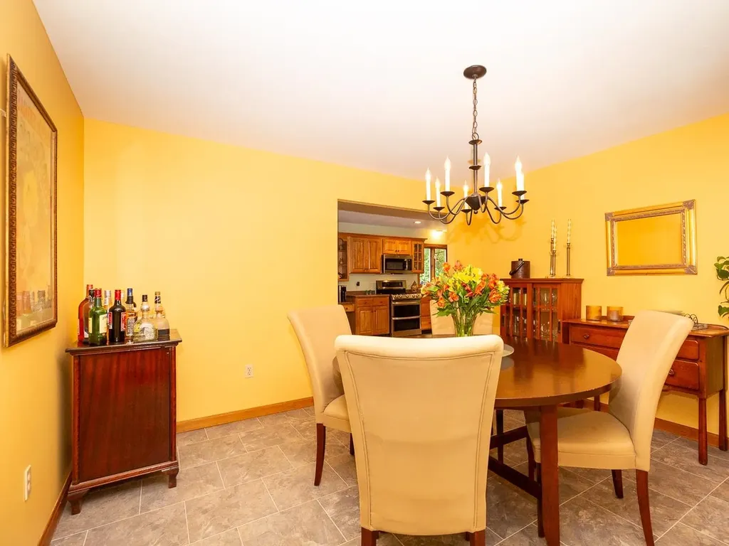 6 Tamarack Road Plaistow NH 03865