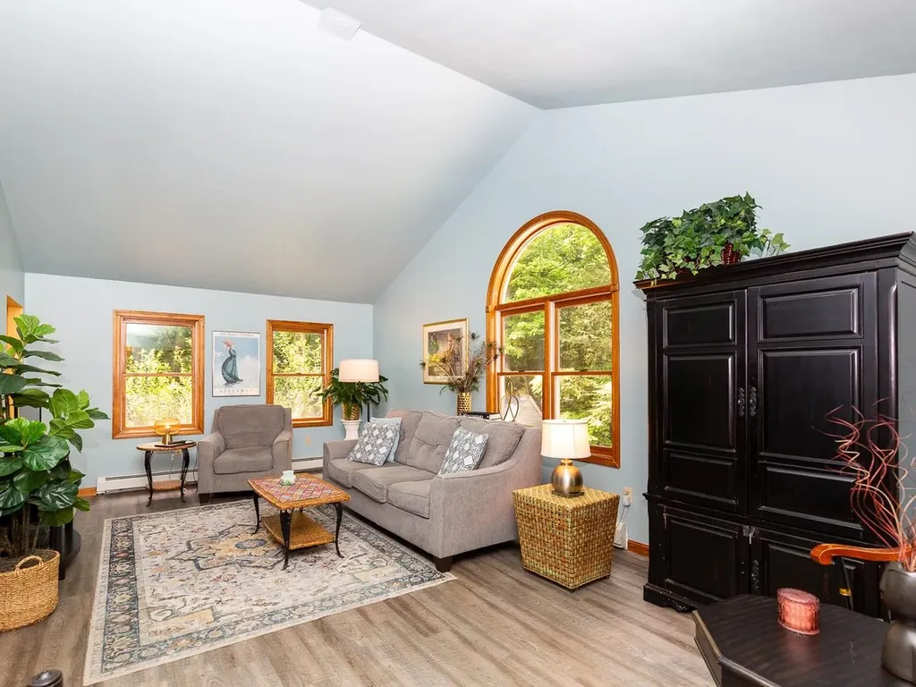 6 Tamarack Road Plaistow NH 03865