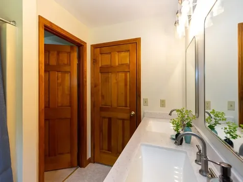 6 Tamarack Road Plaistow NH 03865