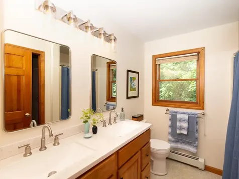 6 Tamarack Road Plaistow NH 03865