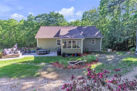 18 Lafrance Road Weare NH 03281