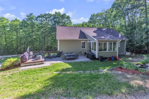 18 Lafrance Road Weare NH 03281