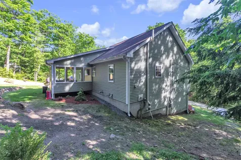 18 Lafrance Road Weare NH 03281