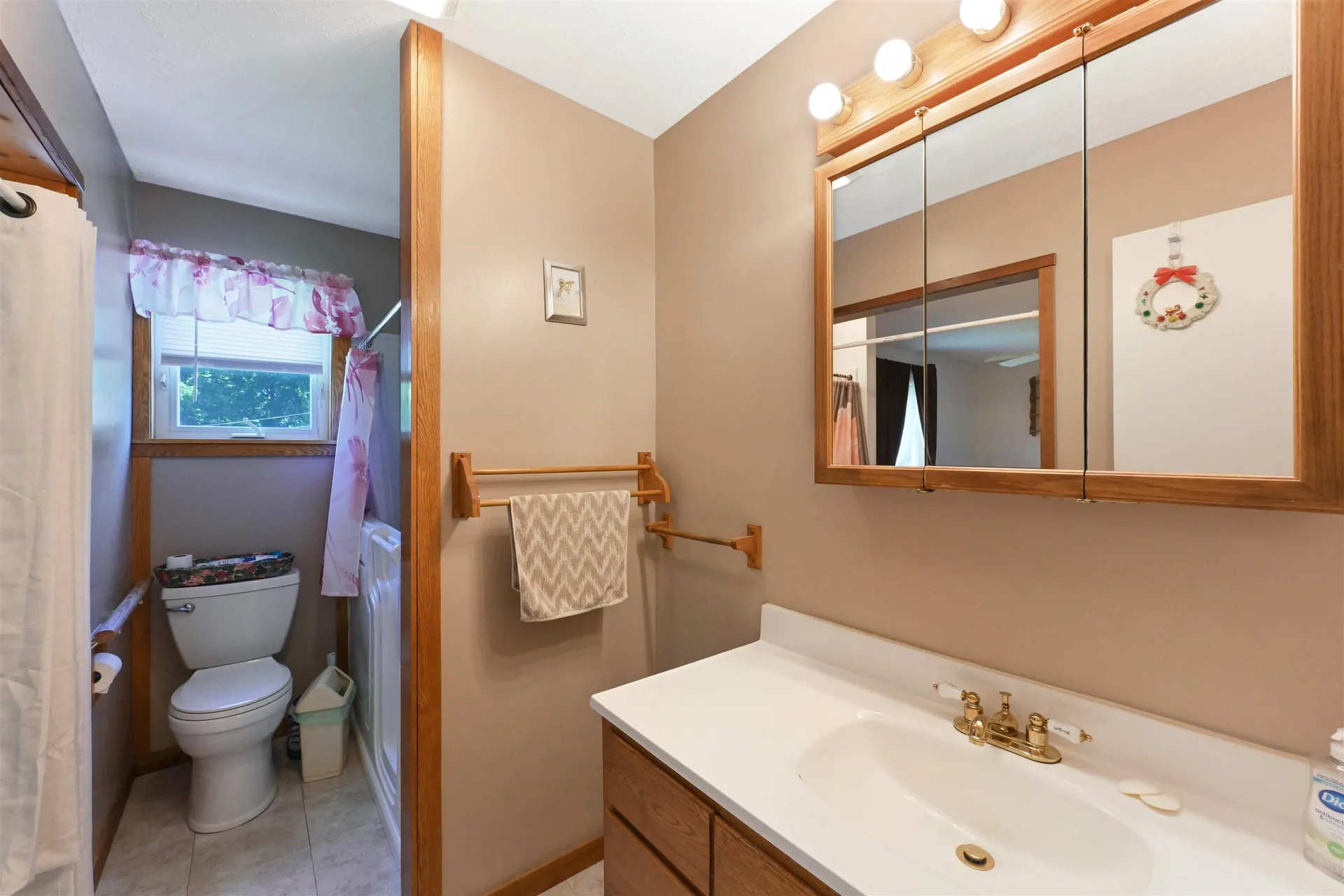37 Adams Street St. Albans City VT 05478