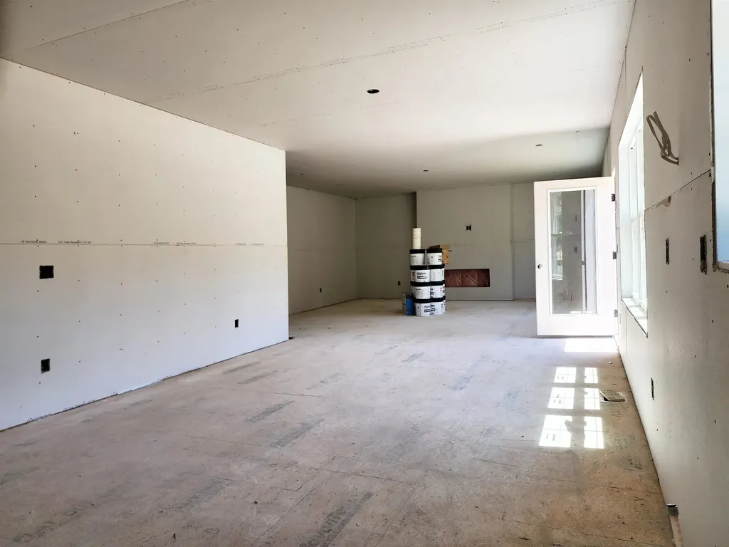 2 Campbell Way Windham NH 03087