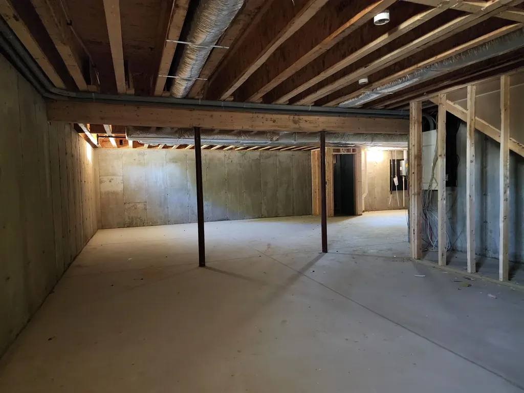 2 Campbell Way Windham NH 03087
