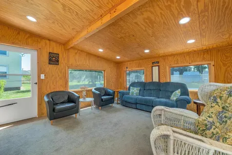 21 Acton Street Nashua NH 03060