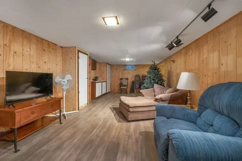 21 Acton Street Nashua NH 03060