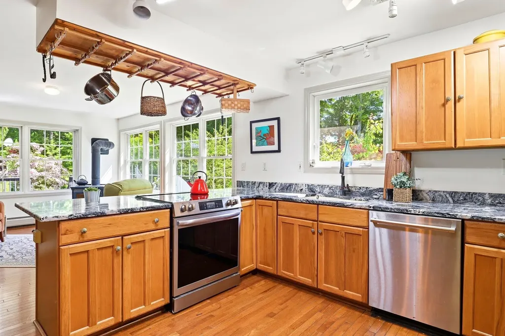 94 Prescott Road Pittsfield NH 03263