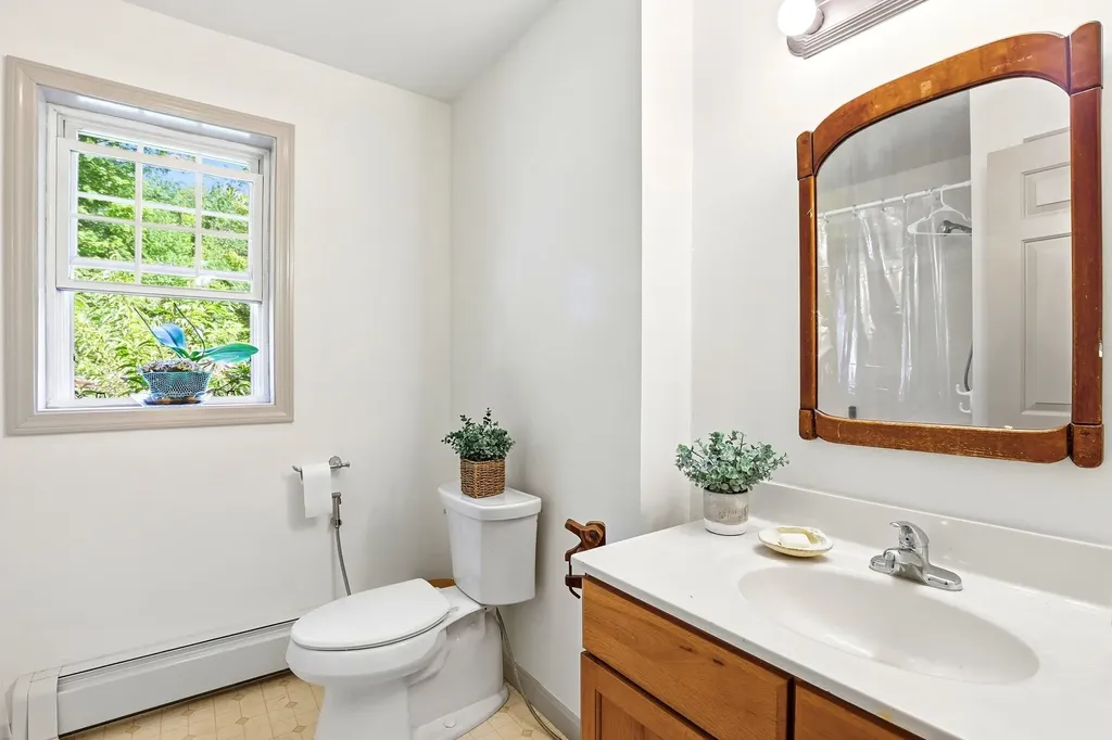 94 Prescott Road Pittsfield NH 03263