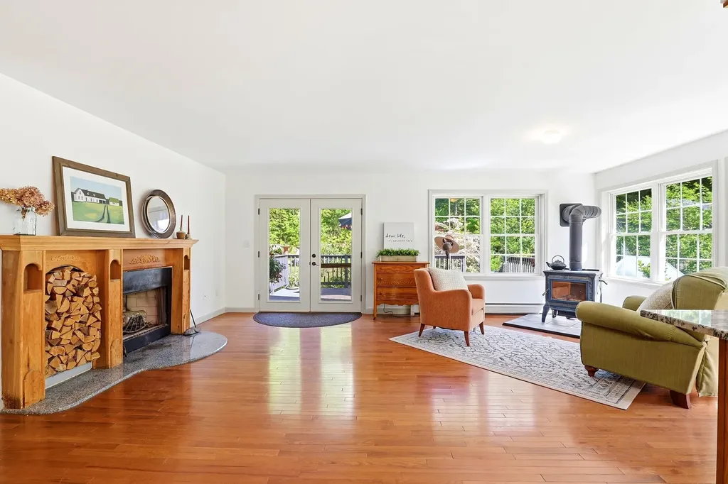 94 Prescott Road Pittsfield NH 03263