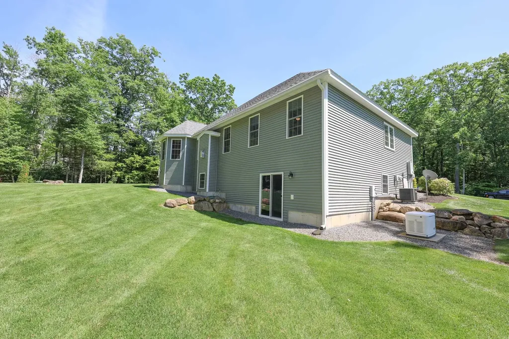 145 Clement Road Pelham NH 03076