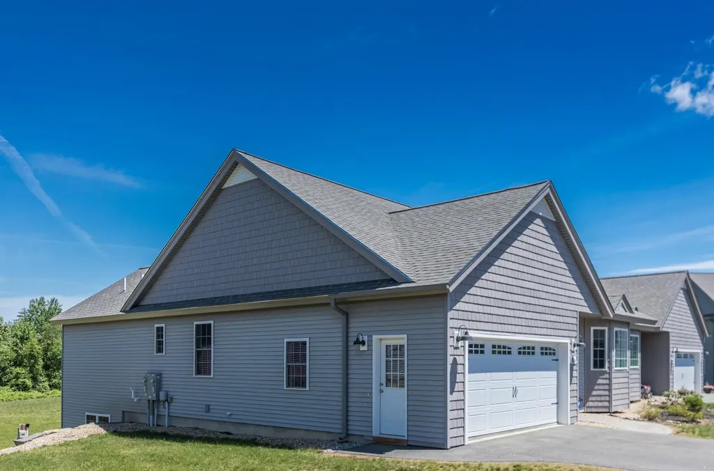 10A Cardinal Lane Epping NH 03042