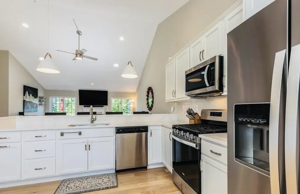 10A Cardinal Lane Epping NH 03042