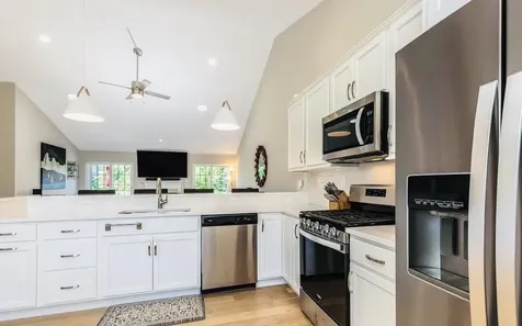10A Cardinal Lane Epping NH 03042
