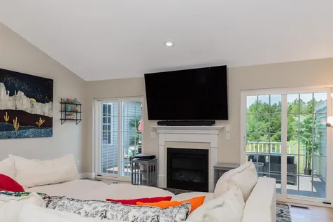 10A Cardinal Lane Epping NH 03042
