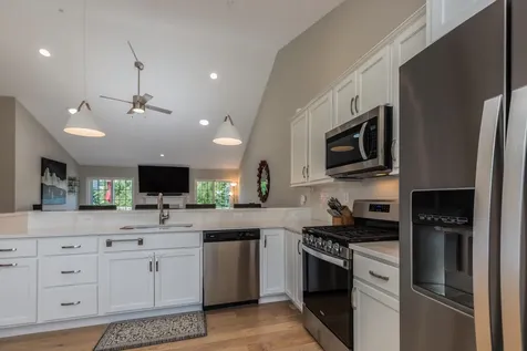 10A Cardinal Lane Epping NH 03042