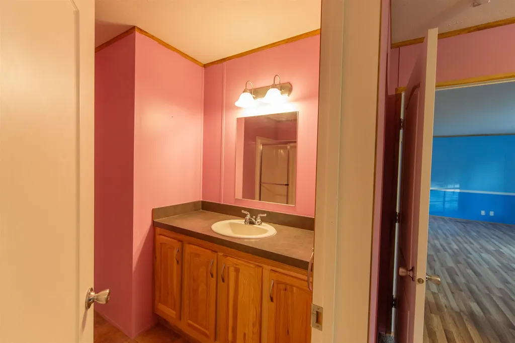 38 Bookholz Way Tamworth NH 03886