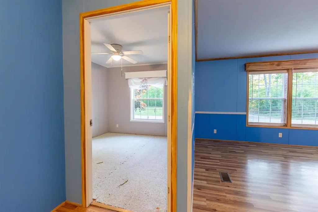 38 Bookholz Way Tamworth NH 03886