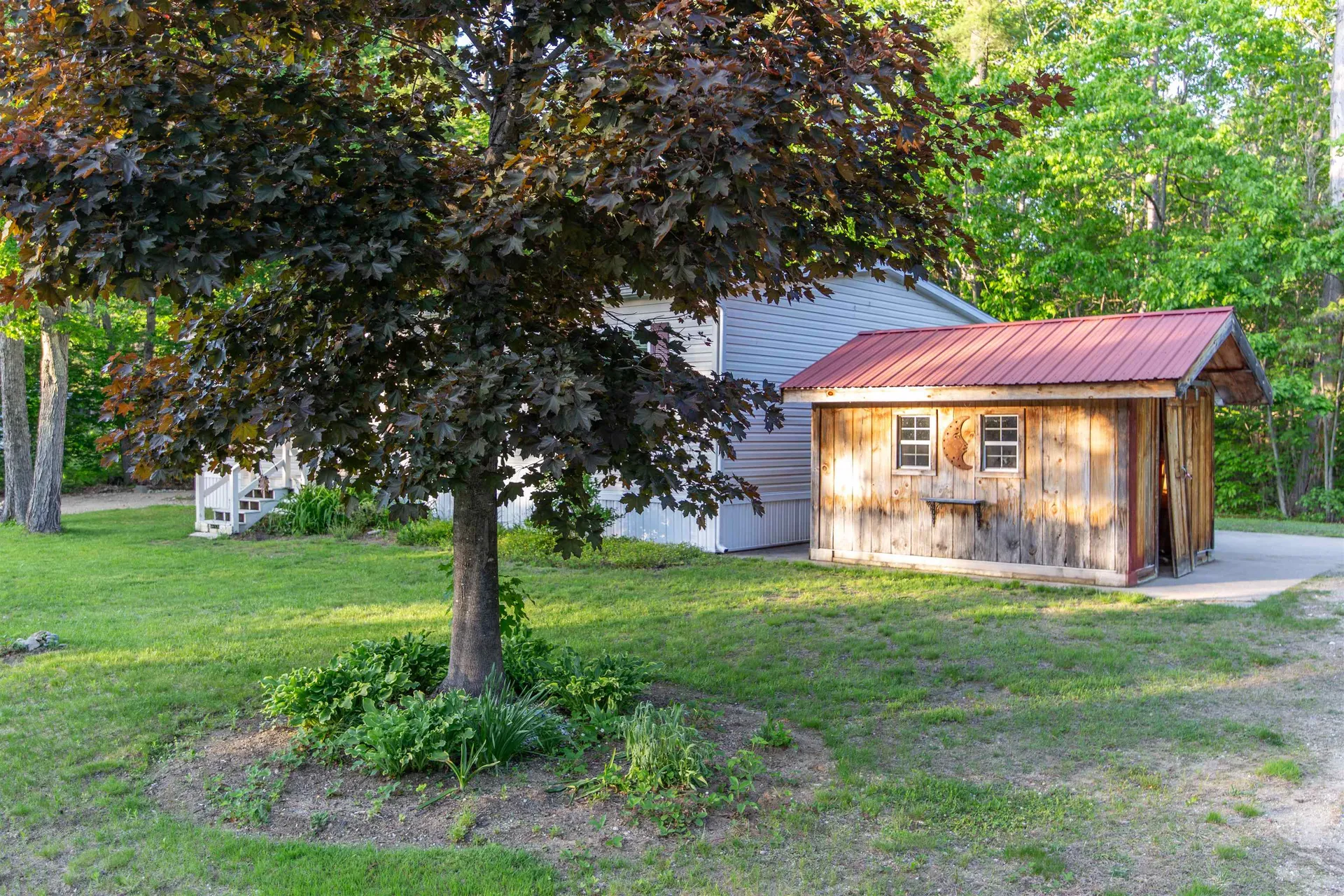 38 Bookholz Way Tamworth NH 03886