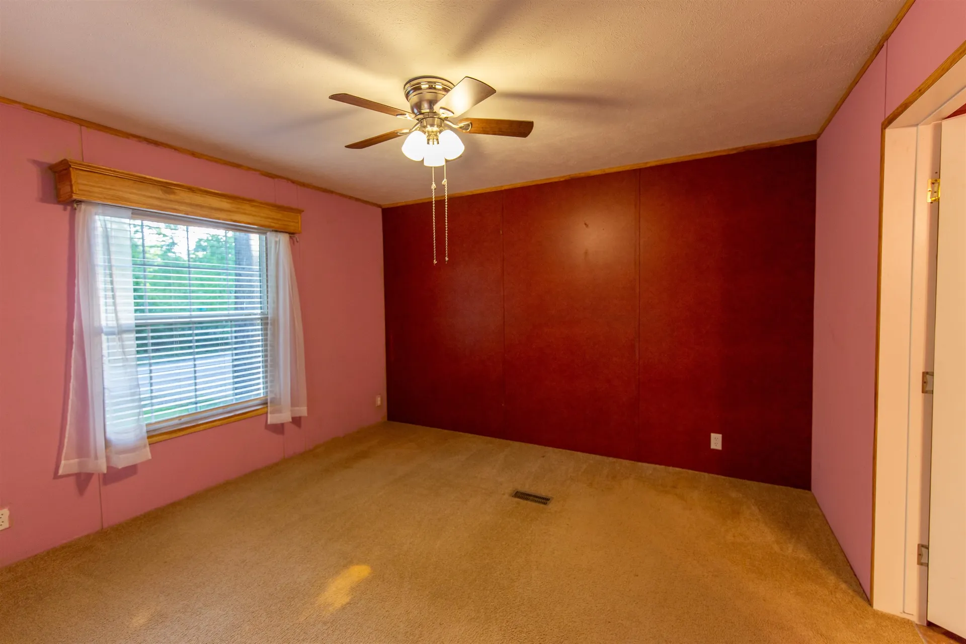 38 Bookholz Way Tamworth NH 03886