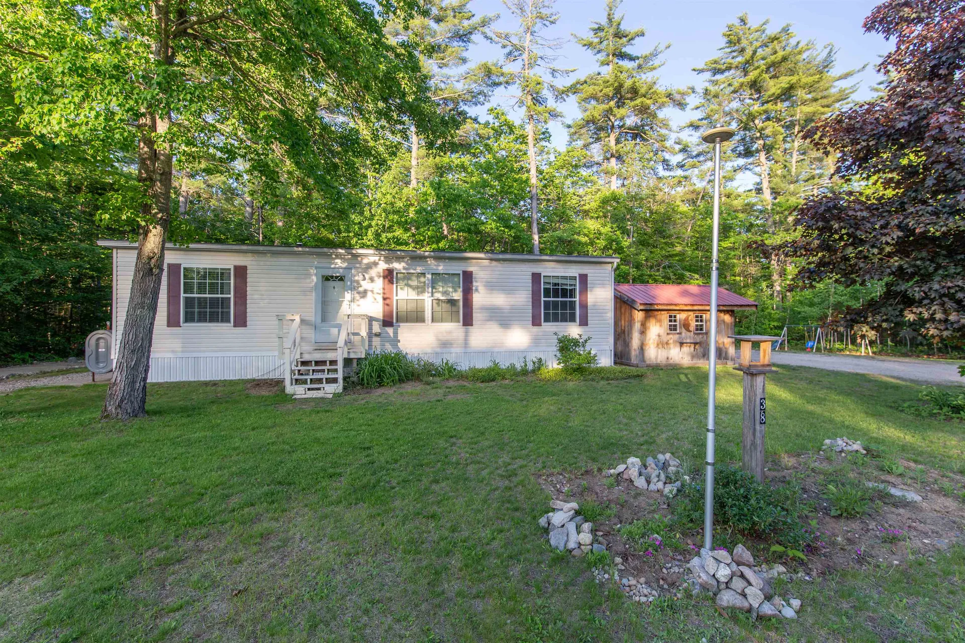 38 Bookholz Way Tamworth NH 03886