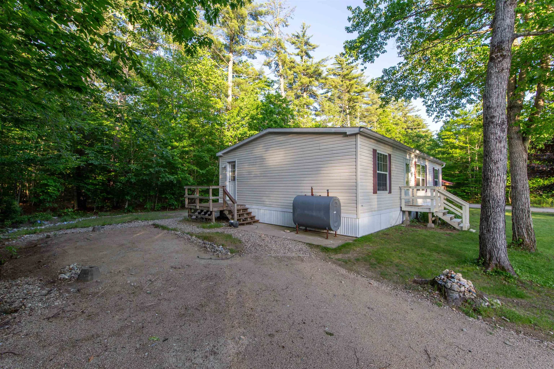 38 Bookholz Way Tamworth NH 03886