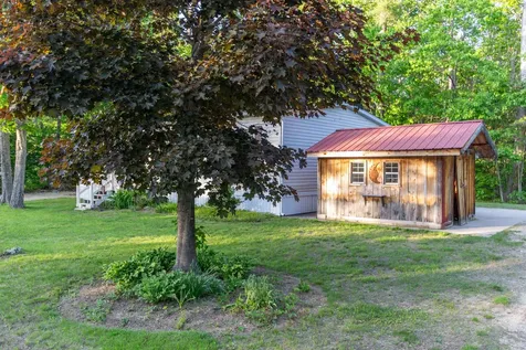 38 Bookholz Way Tamworth NH 03886