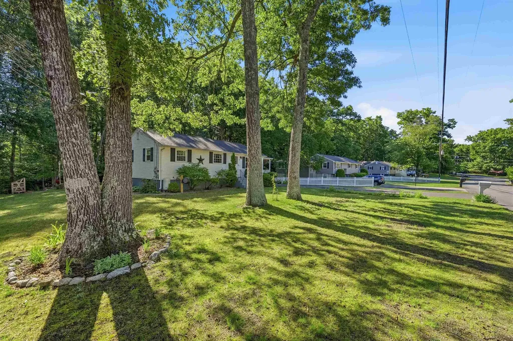 85 Belmont Drive Merrimack NH 03054