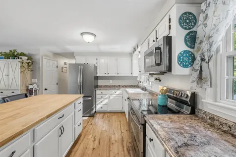 85 Belmont Drive Merrimack NH 03054