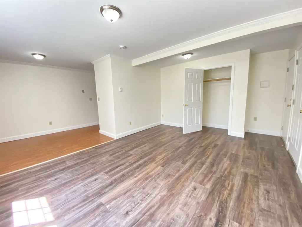 3951 Old Brown Avenue Manchester NH 03105