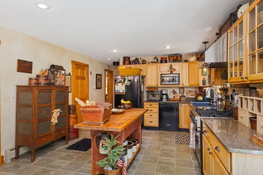 152 Old Chesterfield Road Winchester NH 03470