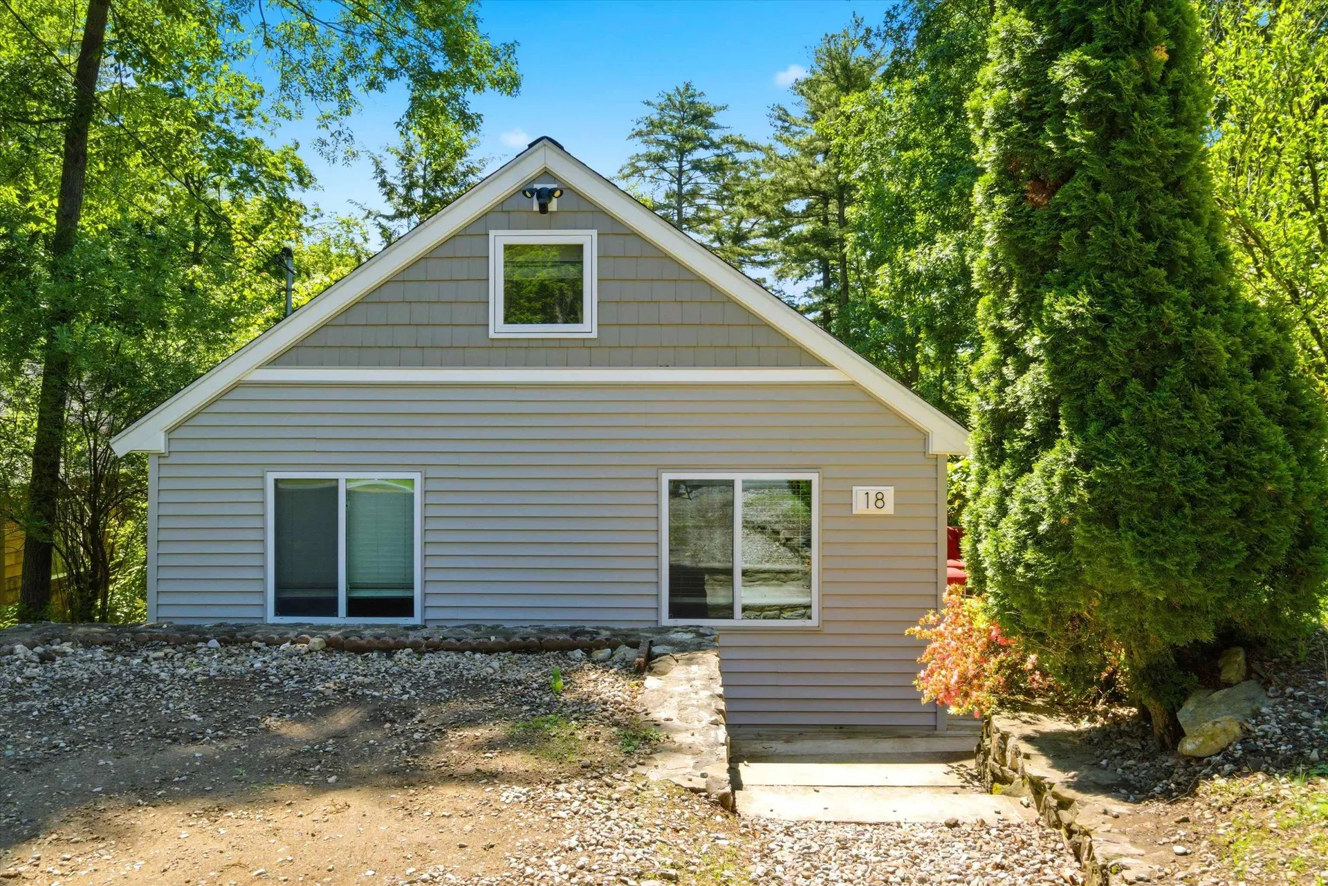 18 Third Street Windham NH 03087