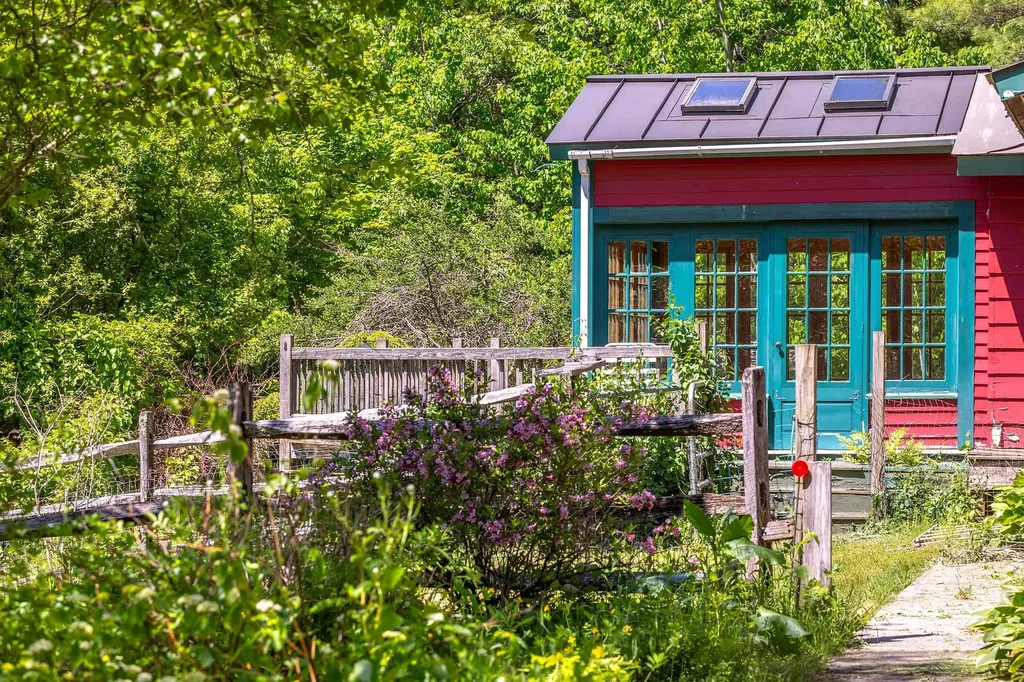 1111 Old Depot Road Shaftsbury VT 05262