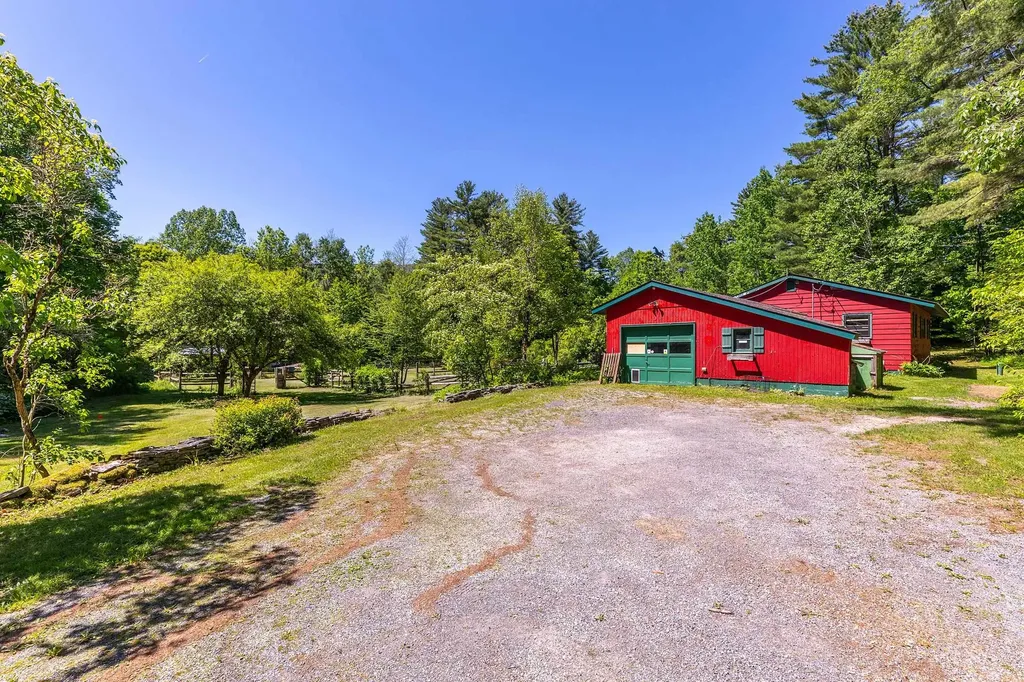1111 Old Depot Road Shaftsbury VT 05262