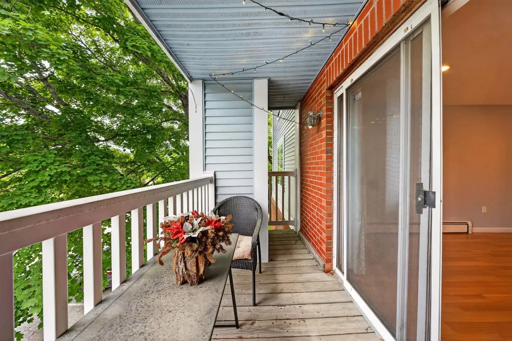 12 Timberwood Drive Goffstown NH 03045