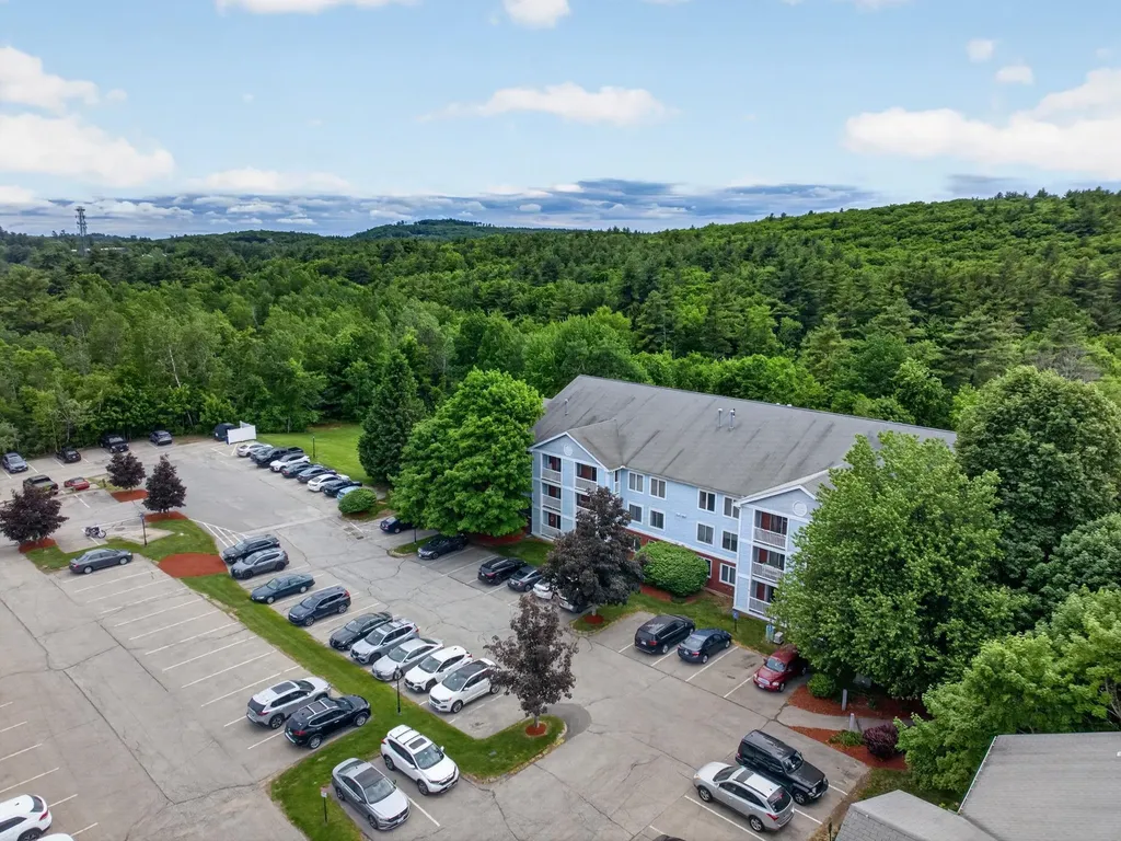12 Timberwood Drive Goffstown NH 03045