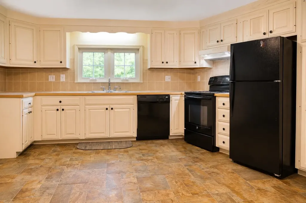 160 Browns Ridge Road Ossipee NH 03864